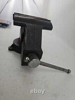 Vintage Heavy Duty Craftsman USA Vise 5 1/2 4 Bolt Swivel Base 51871 Nice